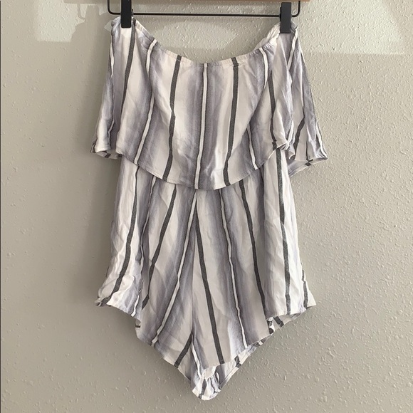 Honey Belle Strapless Striped Romper - M - Picture 3 of 3